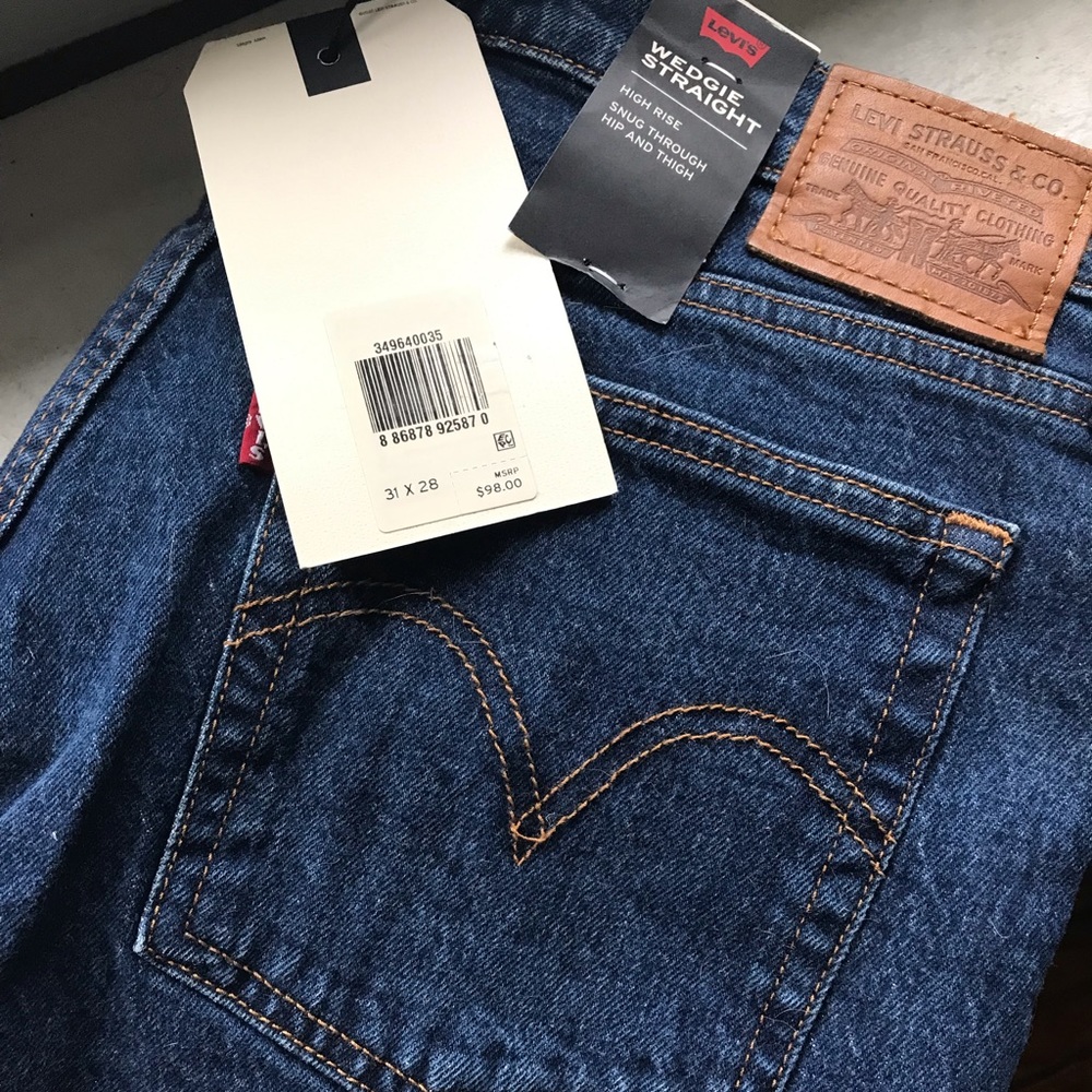 Levi’s Wedgie Straight Jeans